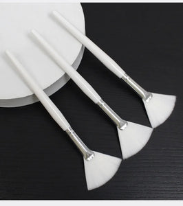 10/20/50pcs Fan Shape Foundation Makeup Brushes Multifunctional Facial Mask Brush Essential Oil Women Beauty Makeup Tools Brush