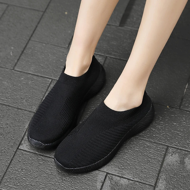 New Pink Sneakers For Women Casual Shoes Comfortable Vulcanized Shoes Breathable Ladies Slip On Flats Shoes Loafers Plus Size 42