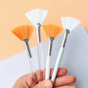10/20/50pcs Fan Shape Foundation Makeup Brushes Multifunctional Facial Mask Brush Essential Oil Women Beauty Makeup Tools Brush