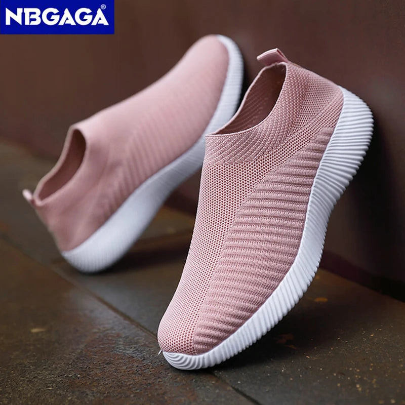 New Pink Sneakers For Women Casual Shoes Comfortable Vulcanized Shoes Breathable Ladies Slip On Flats Shoes Loafers Plus Size 42